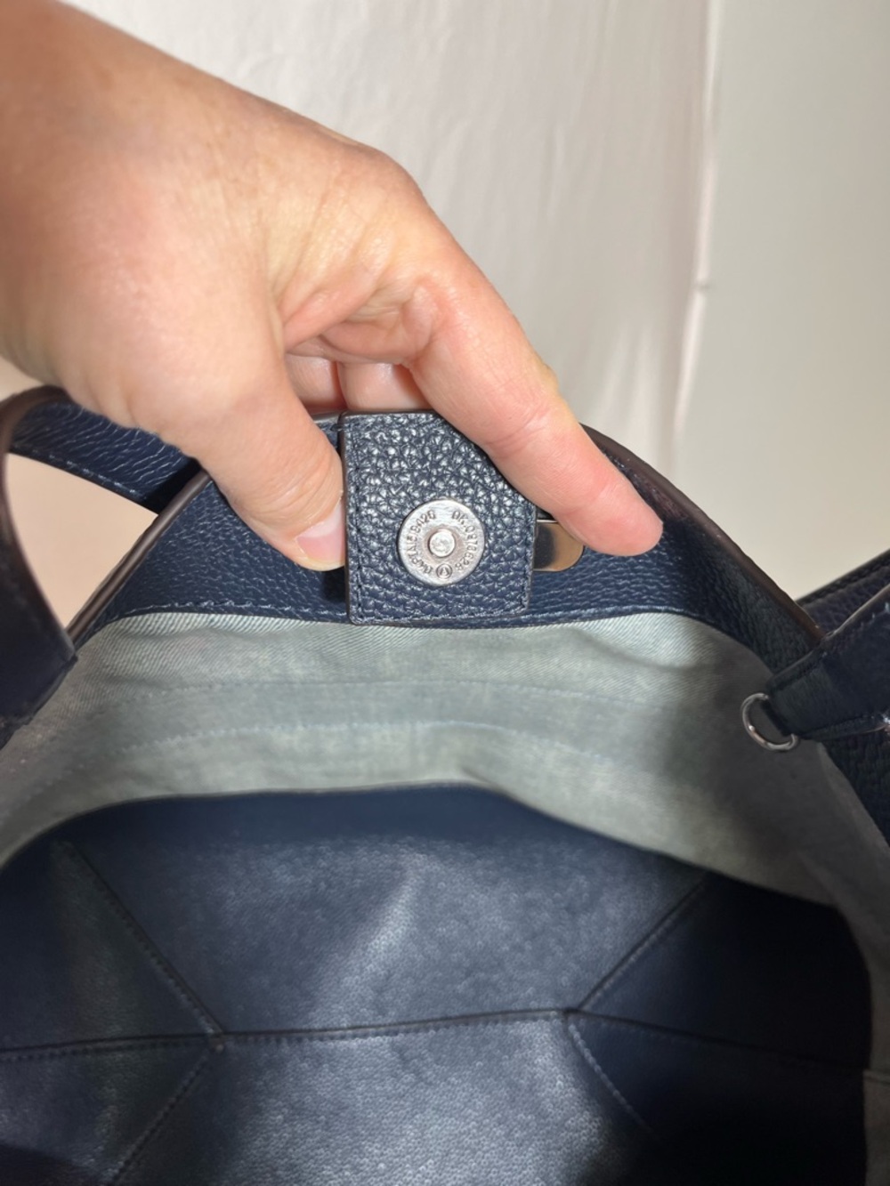 Michael Kors Navy Pebbled Leather & Denim Striped Tote Bag Large Shoulder purse - Picture 5 of 10
